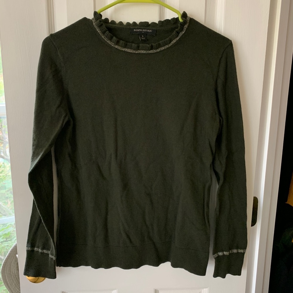 Banana Republic olive sparkle collar/wrist